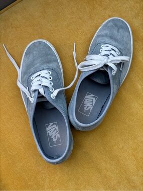 Vans Classic Low-Top Suede Sneakers - Light Blue